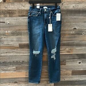 NWT Good American Distressed Skinny Ankle Jeans Size 4/27